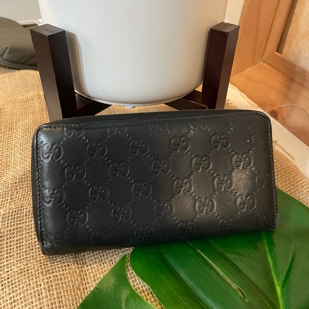 Gucci Leather Guccissima long wallet